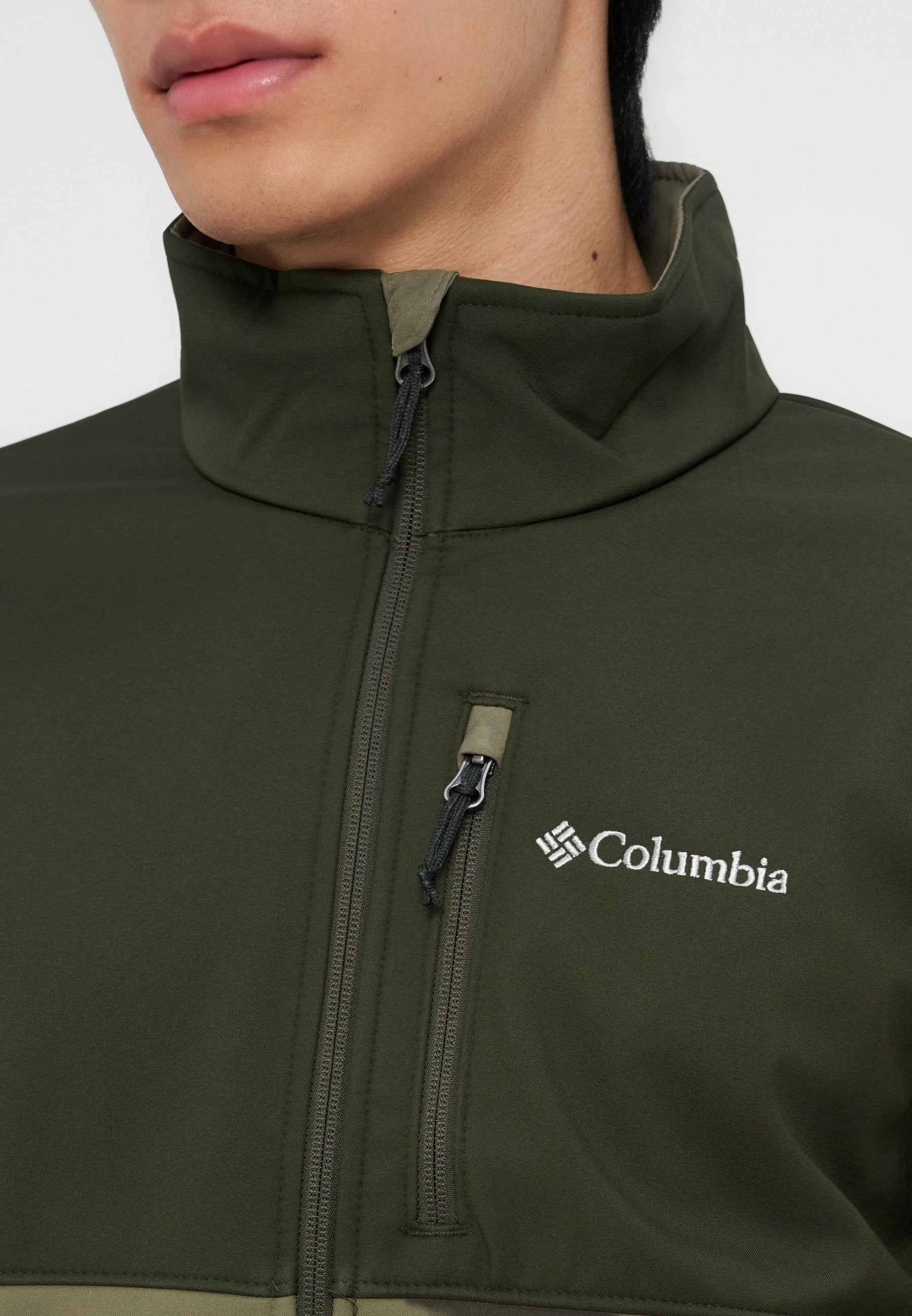 Columbia ASCENDER