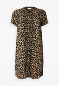 Leopardenmuster Hemdkleid mit durchgehender Knopfleiste, kurzen Ärmeln, lockerer Passform und einer Mischung aus hellbraunen und schwarzen Farben.