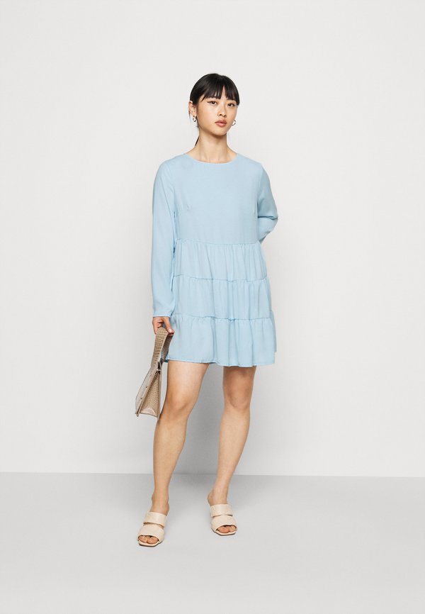 Missguided Petite TIERED SMOCK DRESS