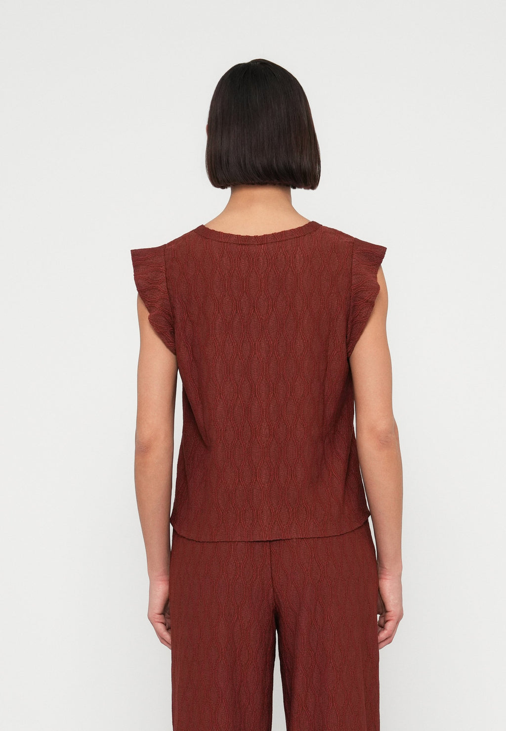 ONLY ONLAYA BUTTON V NECK