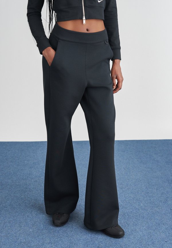 Nike Sportswear FLARE  - Tracksuit bottoms - black/dark smoke grey