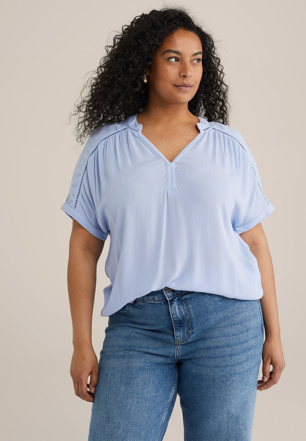 WE Fashion CURVE