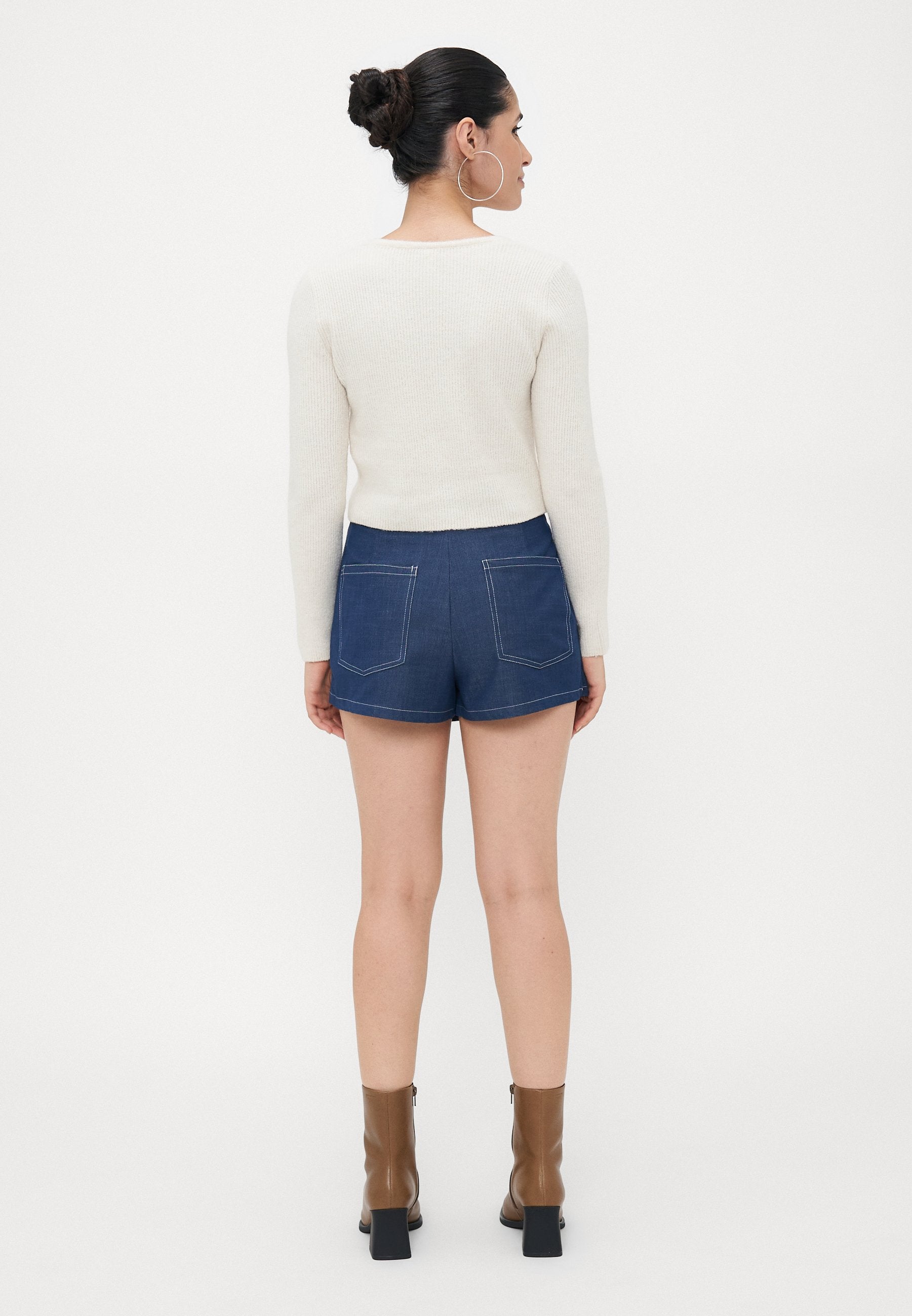 ONLJINA STITCH SKORT Media 4
