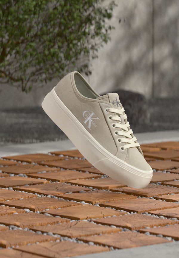 Calvin Klein Trainers - marshmallow