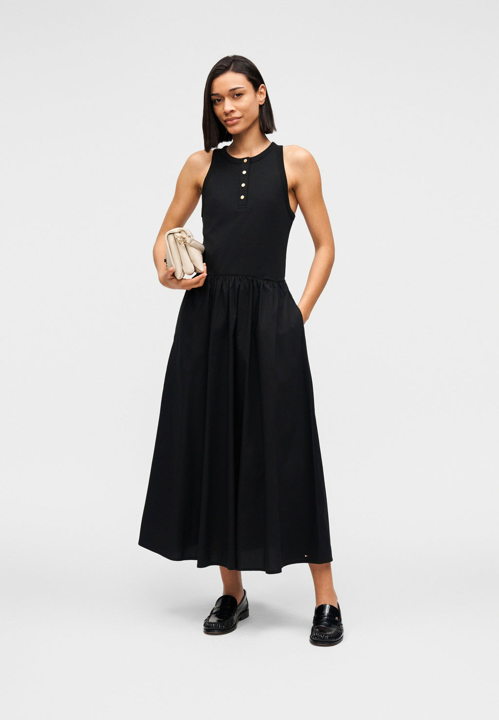 BUTTON DRESS Media 2