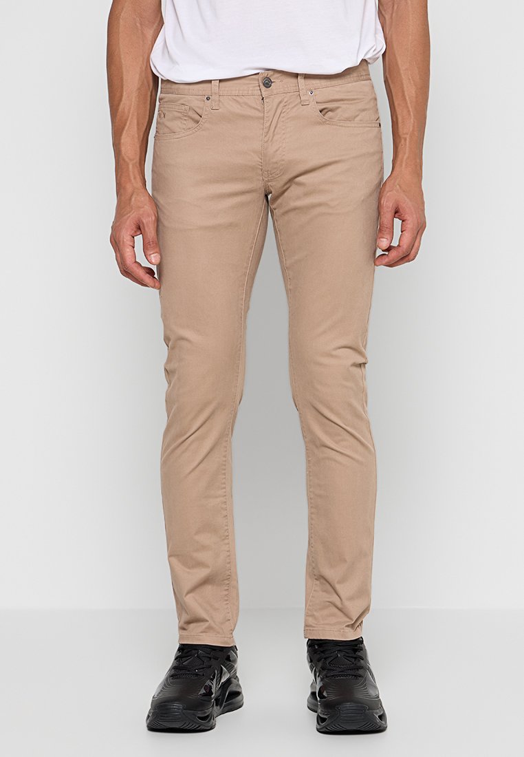 SLIM FIT Media 1