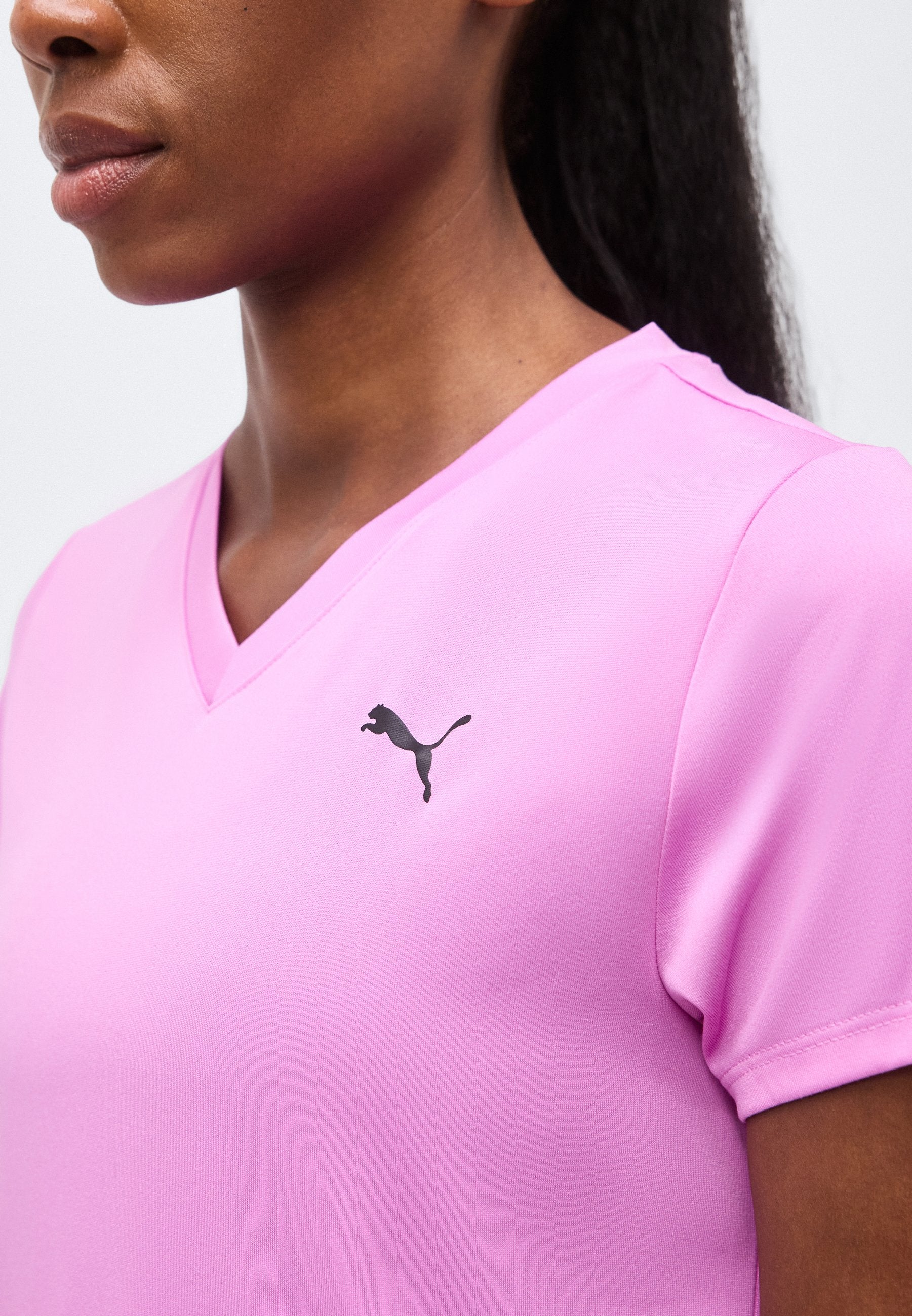 Puma TAD ESSENTIAL V NECK TEE