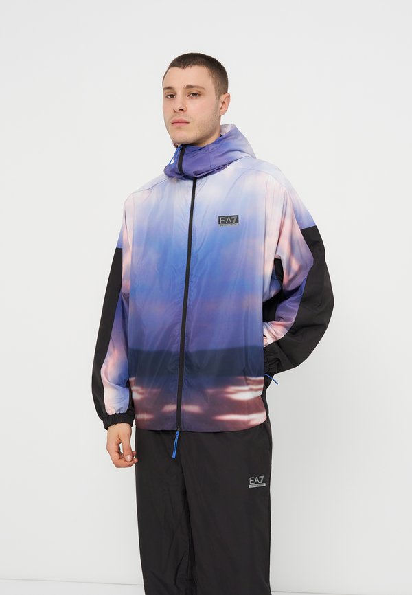 EA7 Emporio Armani
