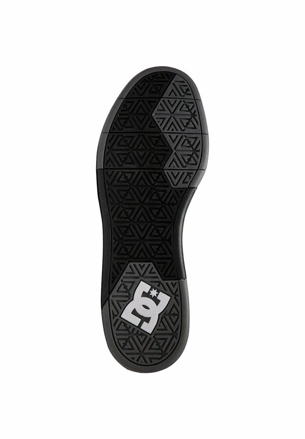 DC Shoes