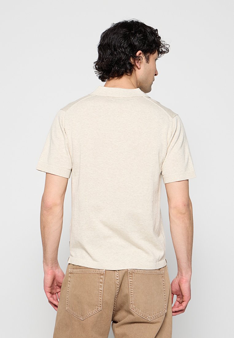 Hackett London