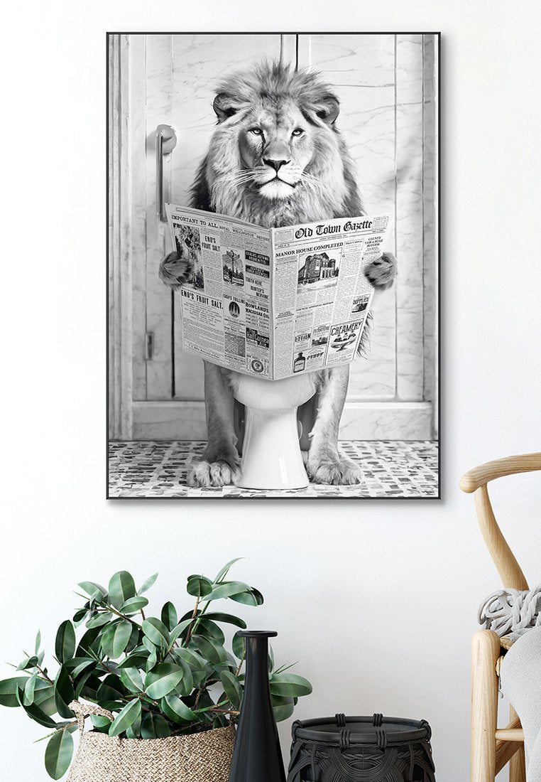 Orange Wallz LION TOILET