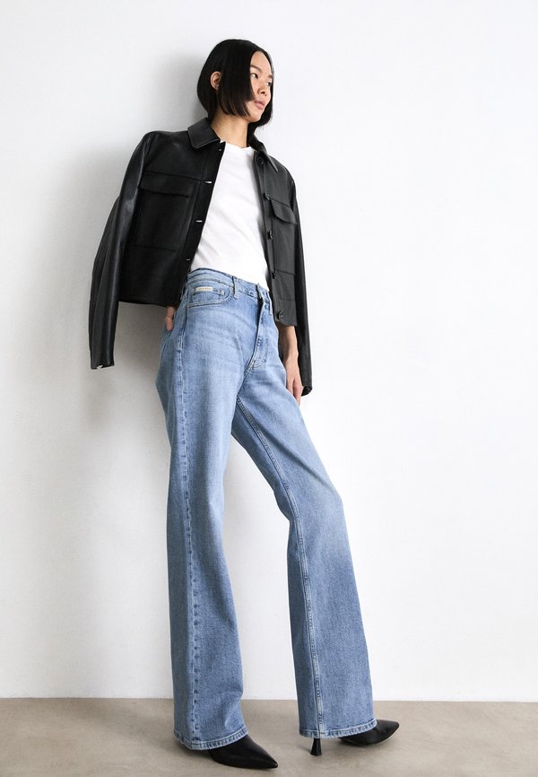 Calvin Klein Jeans AUTHENTIC