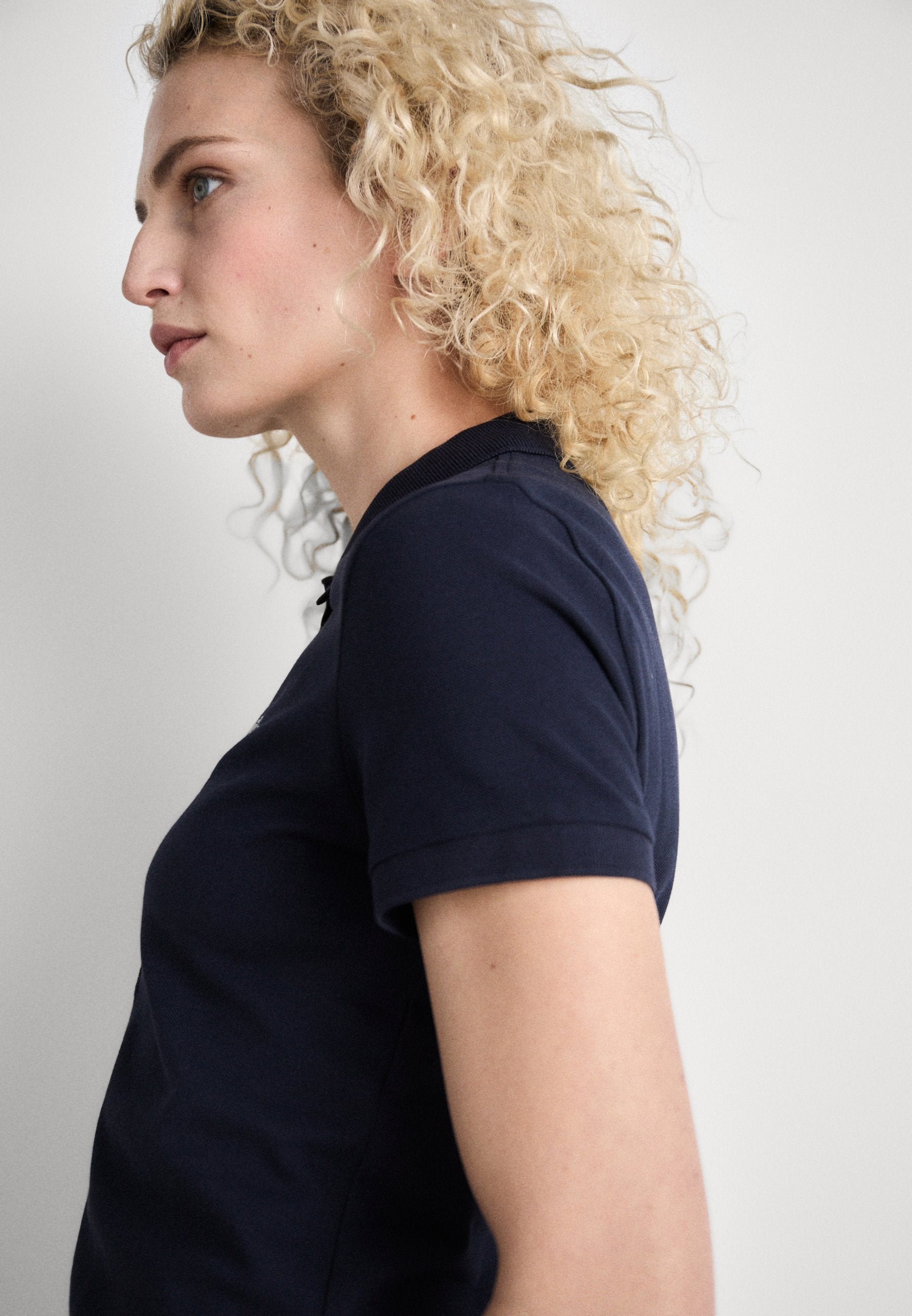 GANT SLIM SHEILD CAP SLEEVE