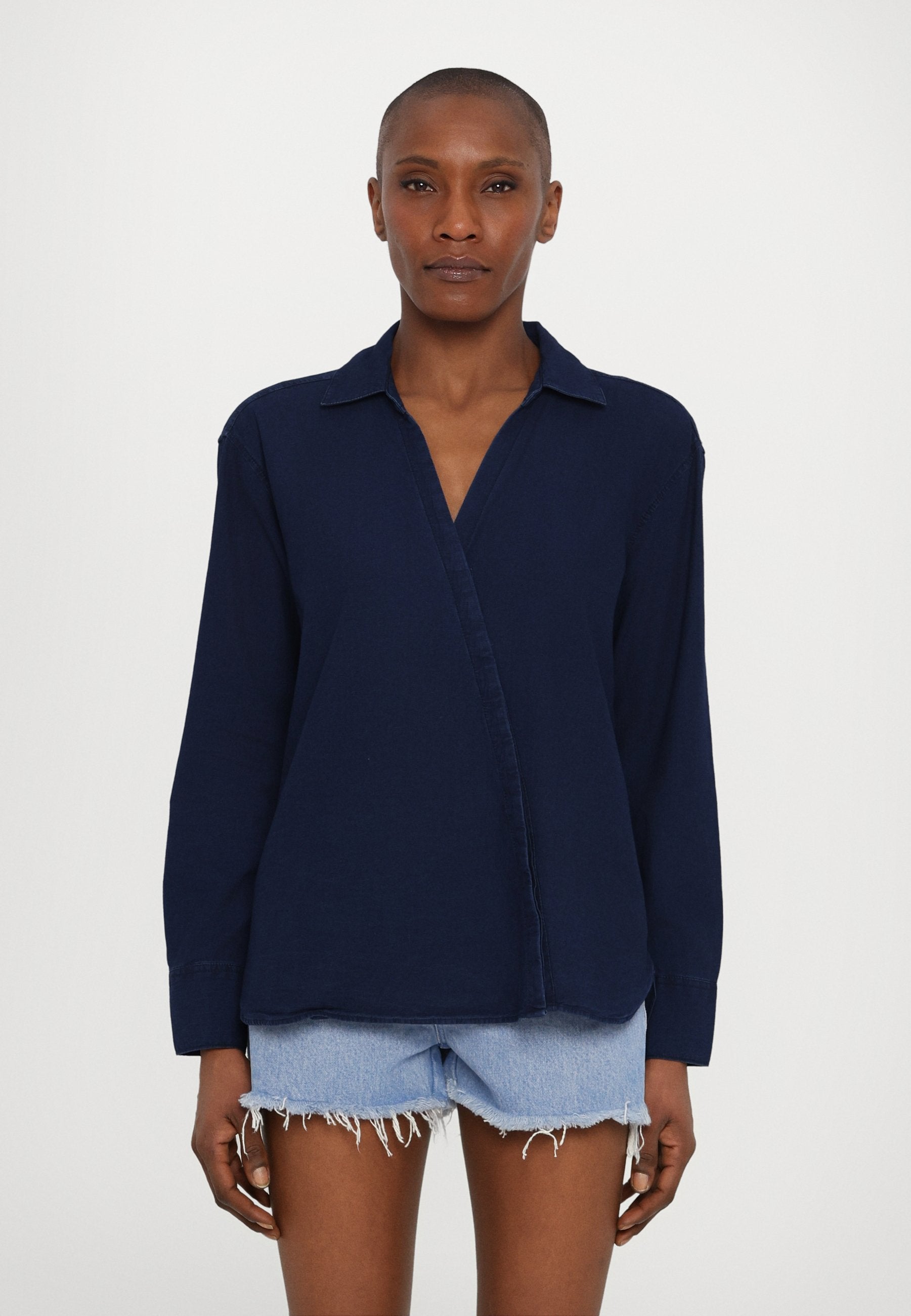 CLOSED ASYMMETRIC SHIRT