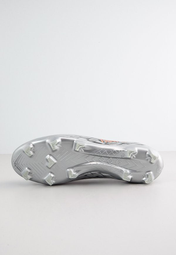 New Balance FUR V7 PRO FG