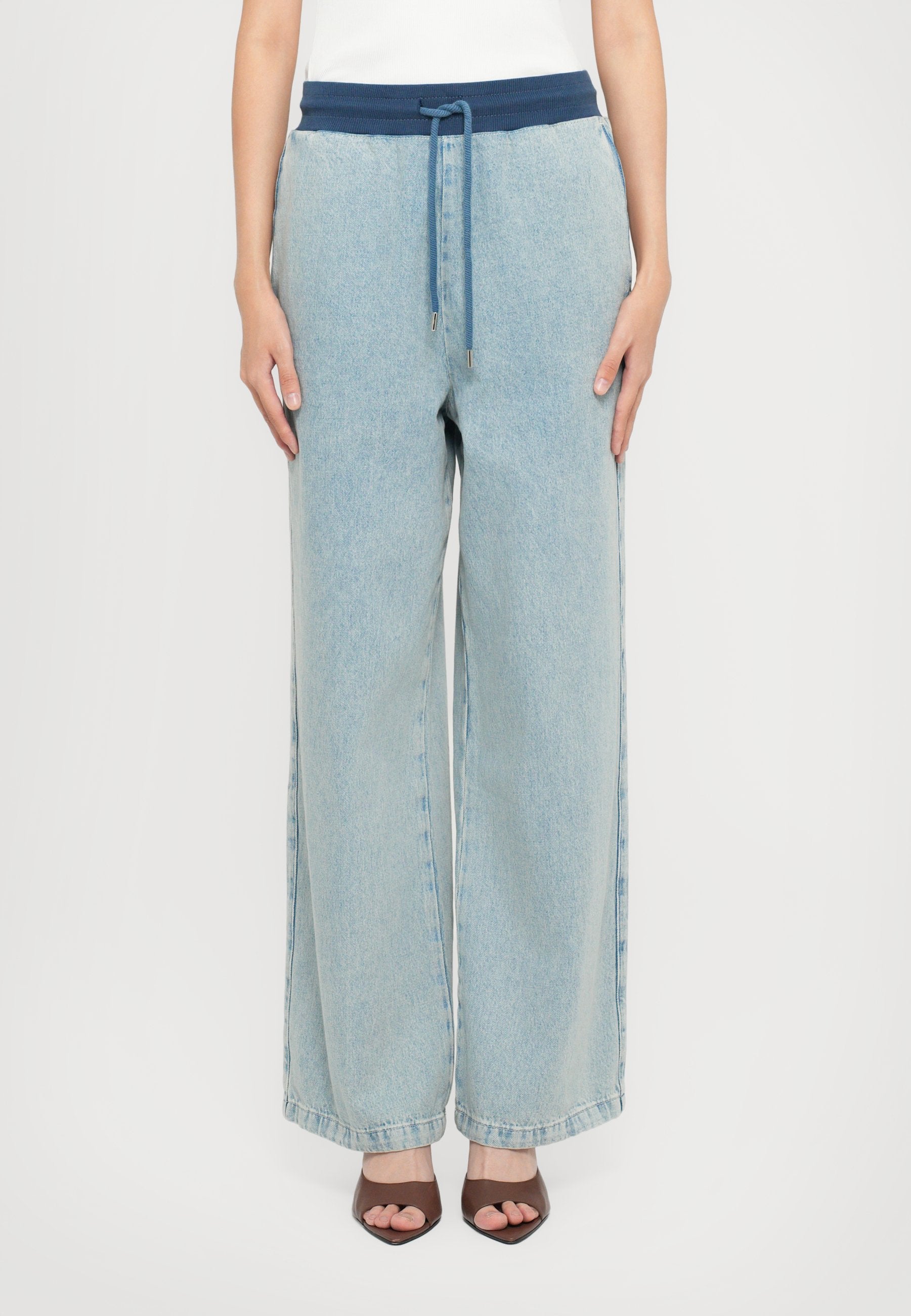 MOSCHINO JEANS