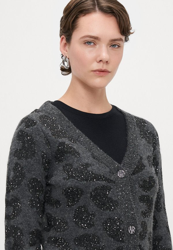 Vero Moda Tall VMZUZU V NECK CARDIGAN