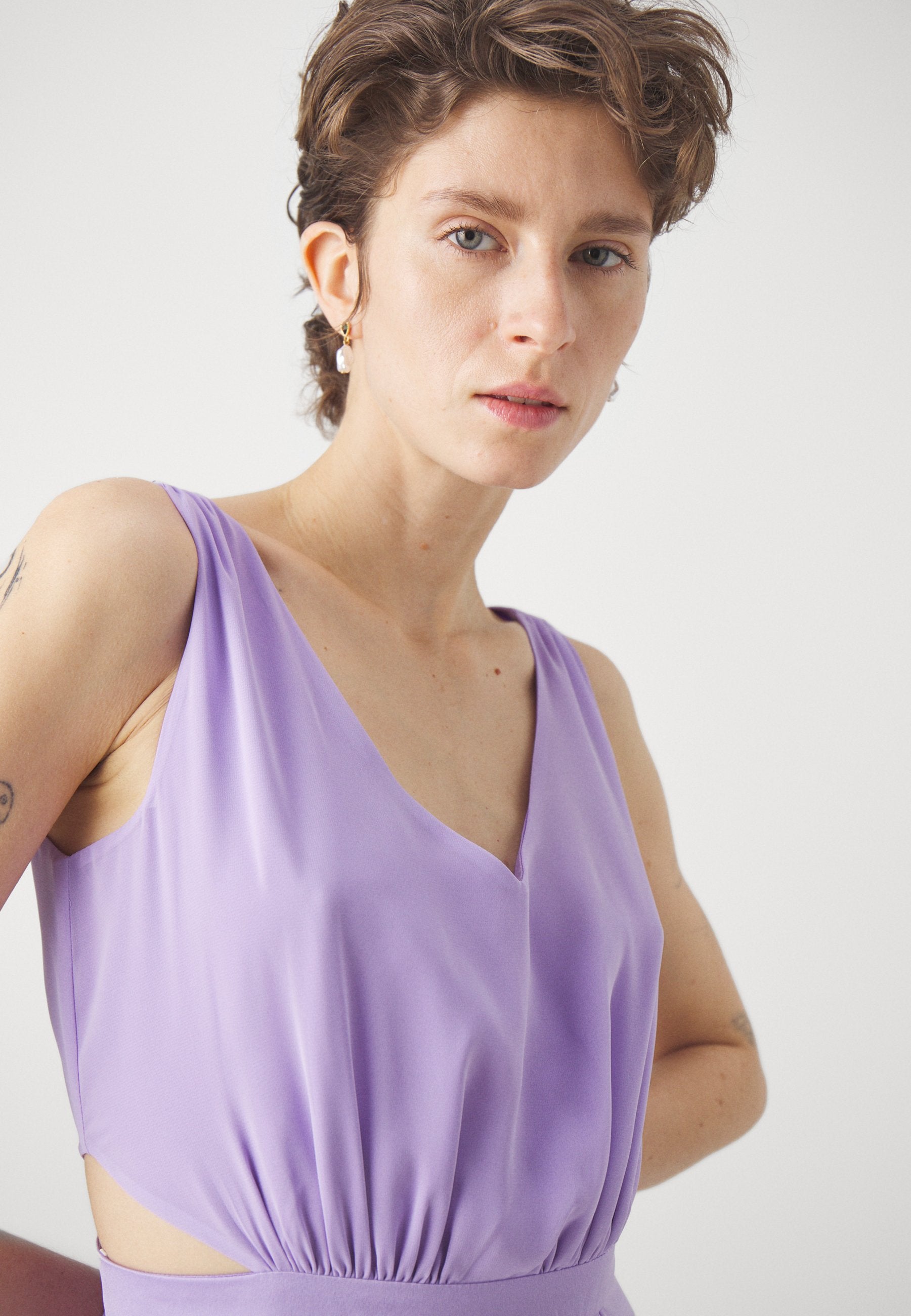 Swing CUT OUT DRESS