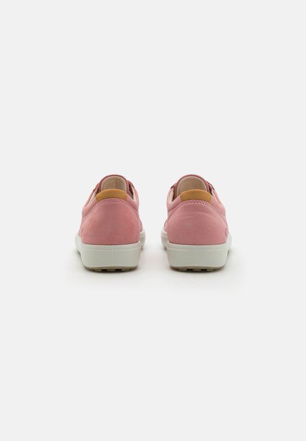 ECCO SOFT 7