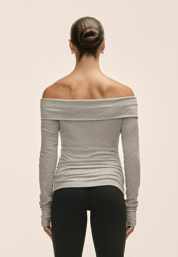 Casall OFF SHOULDER