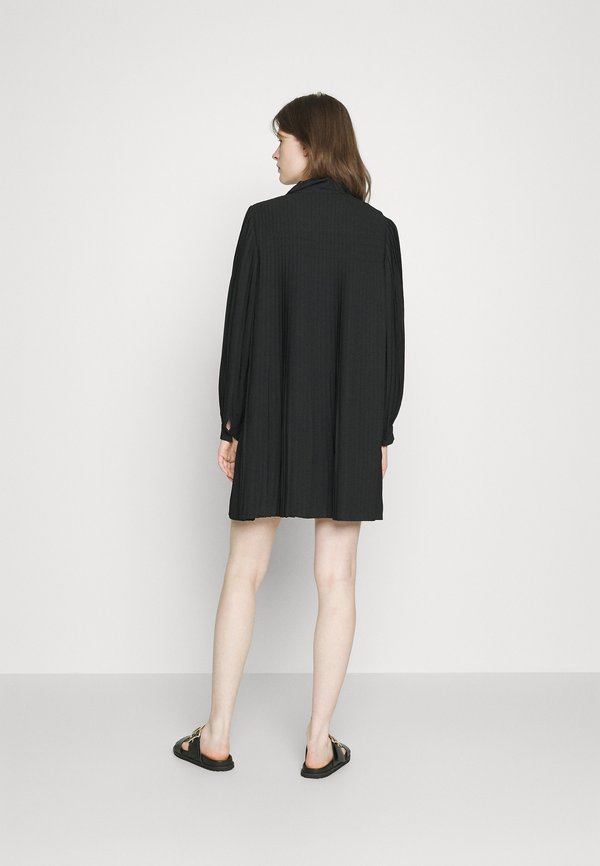 Claudie Pierlot ROBE COURTE PLISSÉE
