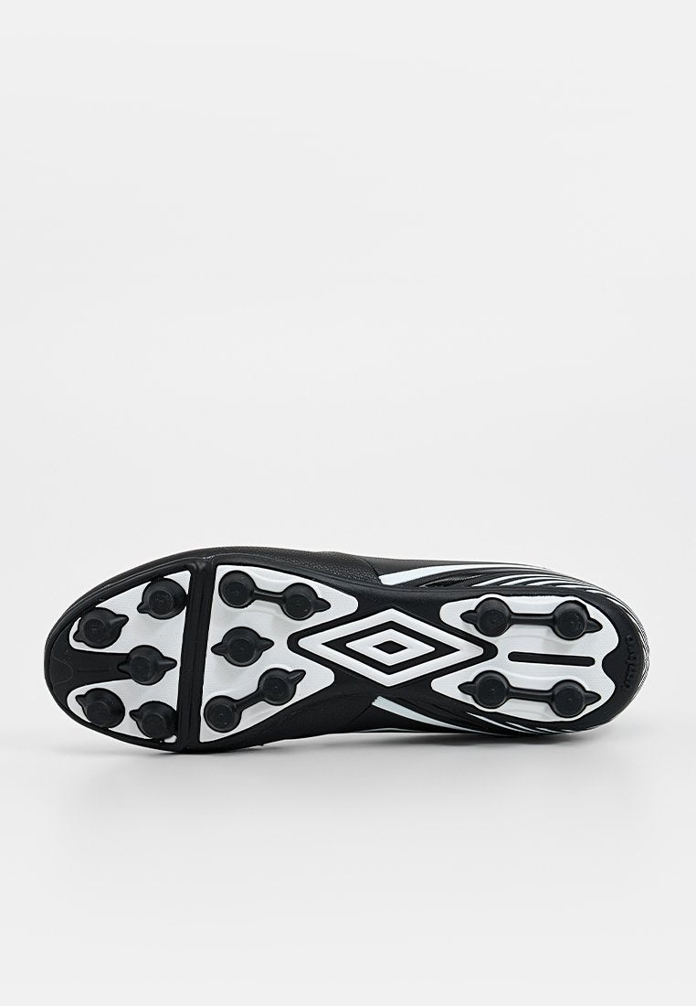 Umbro CLASSICO XIII