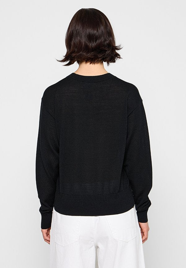 DKNY