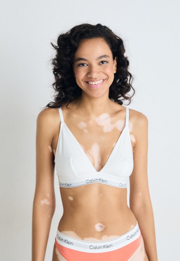 Calvin Klein Underwear UNLINED ICON - Triangle bra - white