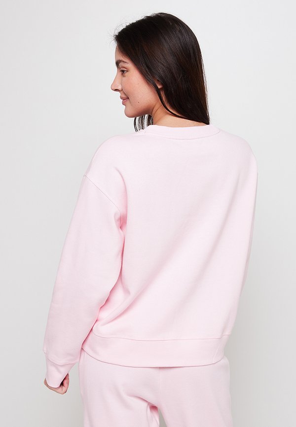 DKNY Sport