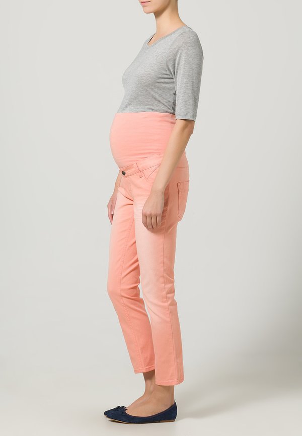 Esprit Maternity