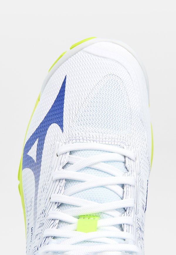Mizuno WAVE LIGHTNING PRO