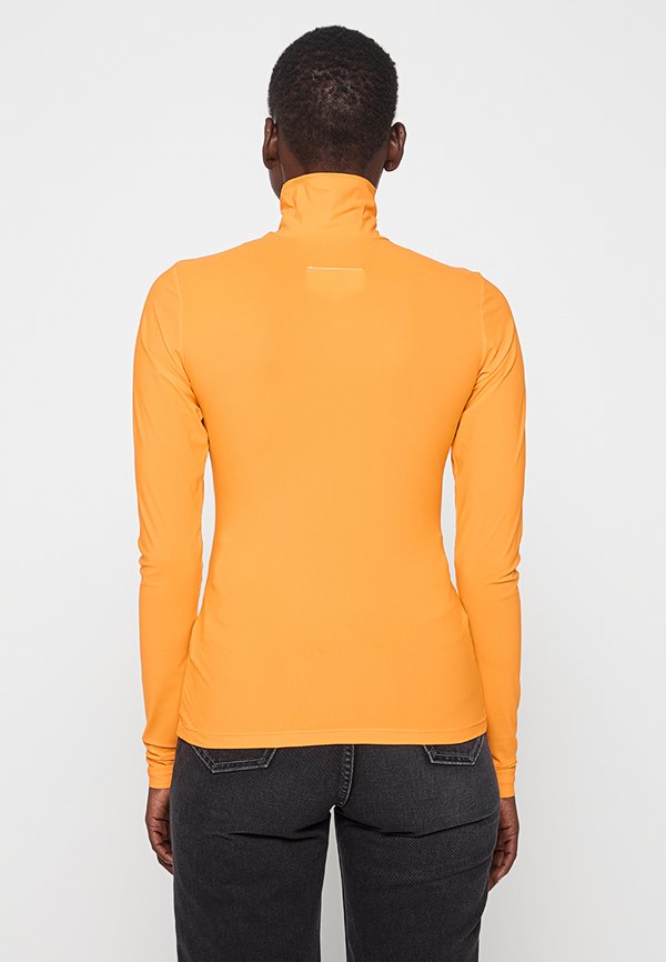 MM6 Maison Margiela