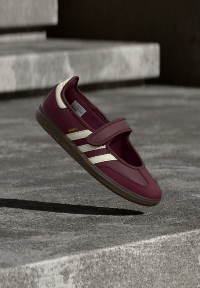 adidas Originals SAMBA JANE BALLERINA - Ankle strap ballet pumps - maroon/cream white/gold-coloured metallic