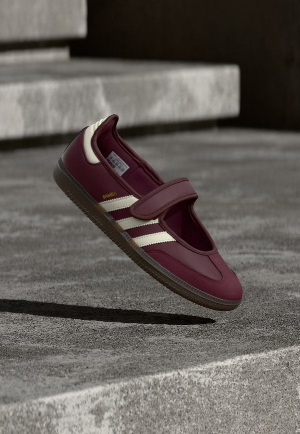 adidas Originals SAMBA JANE BALLERINA - Ankle strap ballet pumps - maroon/cream white/gold-coloured metallic