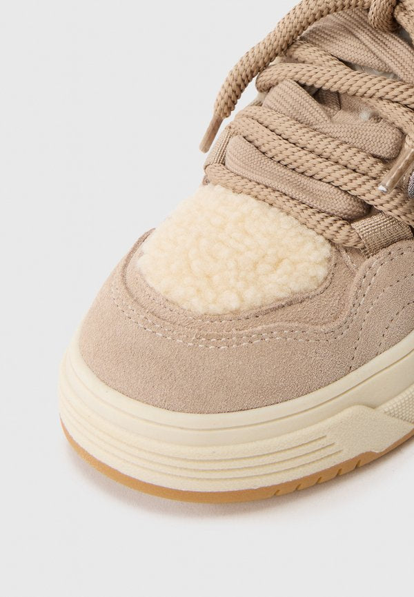 Steve Madden BOOMER
