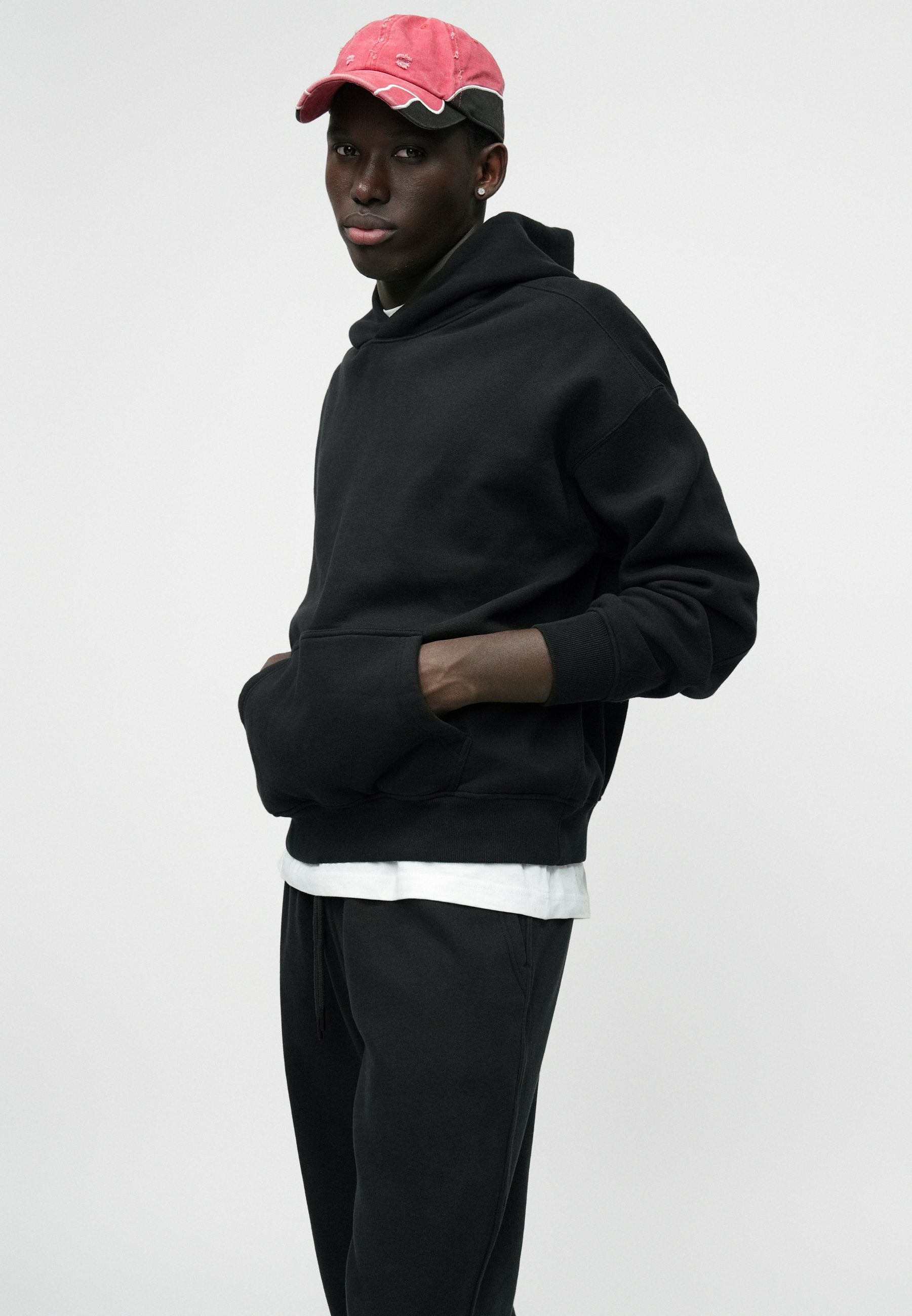 Abercrombie & Fitch ESSENTIALS