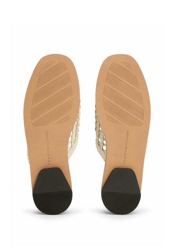 Tommy Hilfiger FLAT