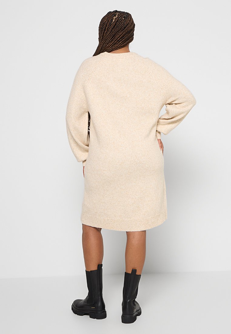 ONLY Carmakoma Strickkleid Media 2