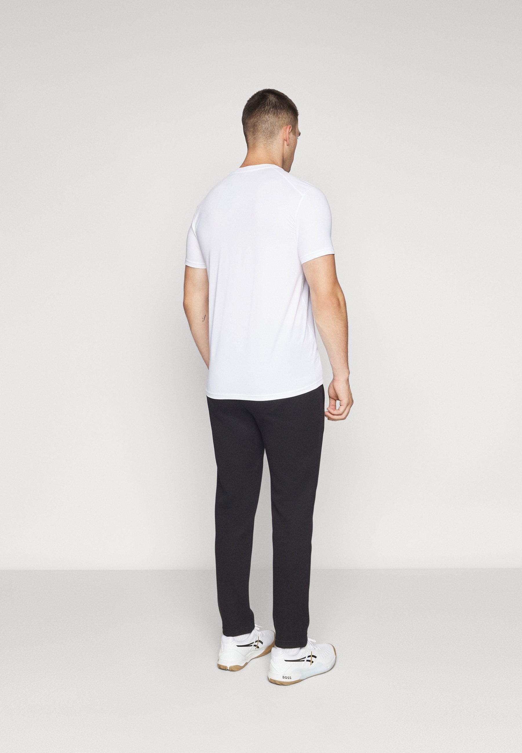 PANTALONI Media 4