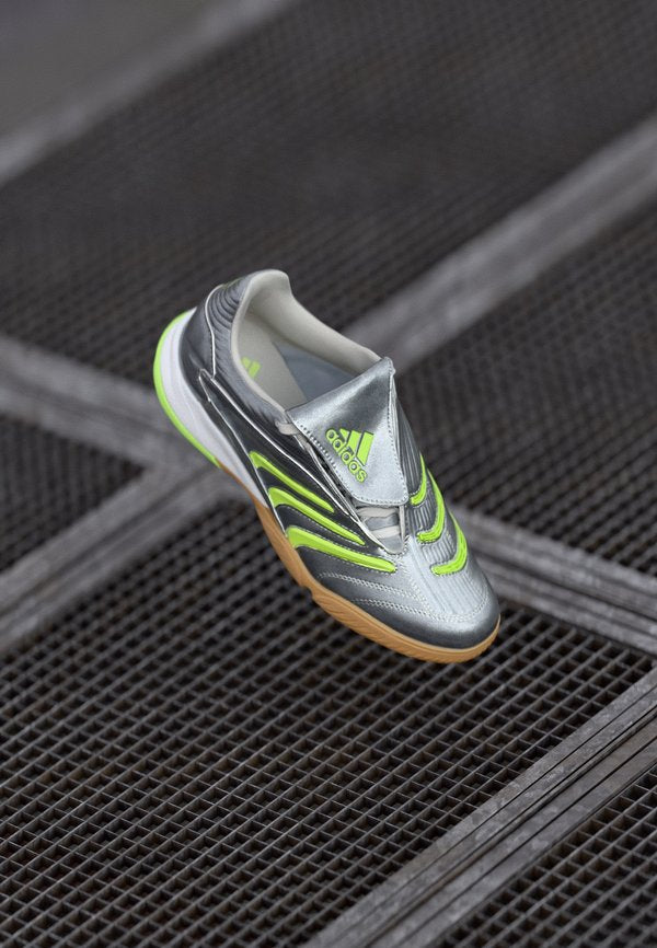 adidas Originals PREDATOR SALA W - Trainers - silver metallic/signal green/footwear white