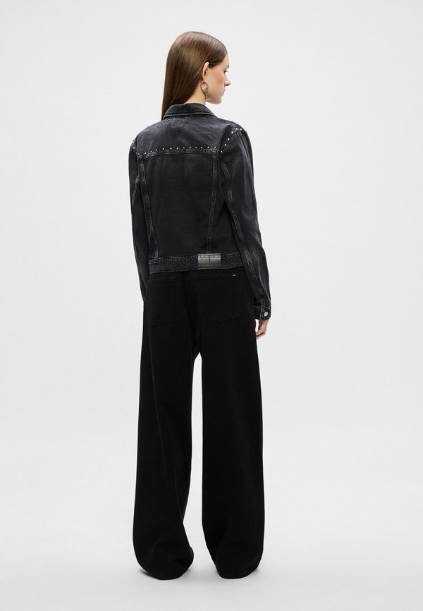 Tommy Jeans CLASSIC TRUCKER JACKET