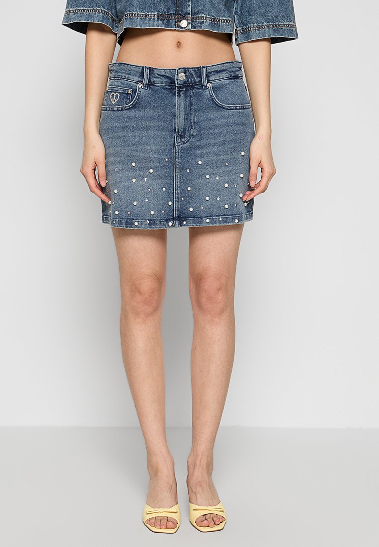 MOSCHINO JEANS
