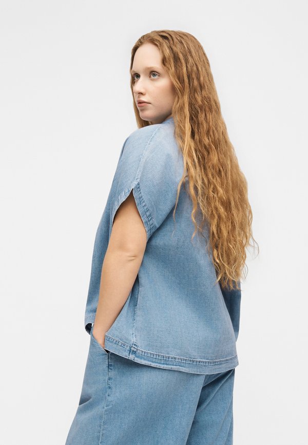Vero Moda Curve VMCINGEBORG SHIRT