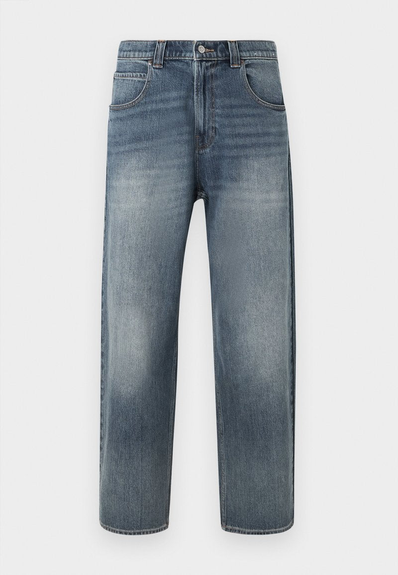 Hellblaue Jeans aus Denim mit geradem Schnitt, ausgestattet mit fünf Taschen, einem Reißverschluss und dezenten Verwaschungen an den Beinen. Mit Ziernähten veredelt.