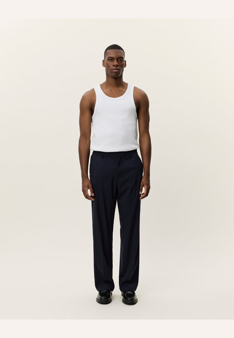 Les Deux RANDALL SUITING