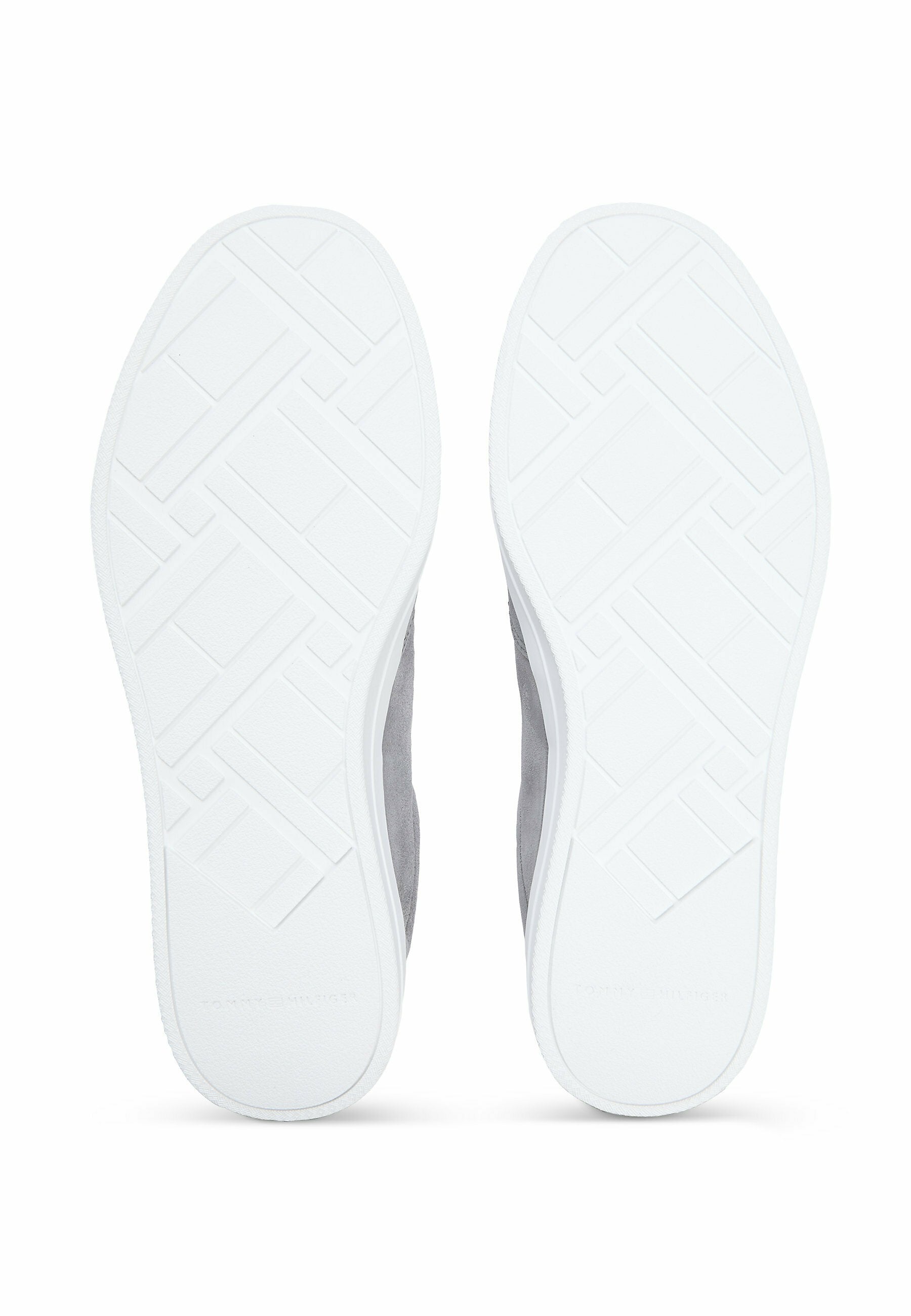 LUXE EMBOSSED LOGO  Media 5