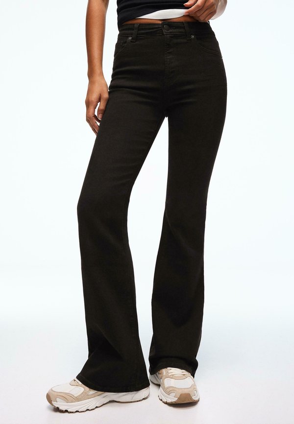 Bershka Flared Jeans - black