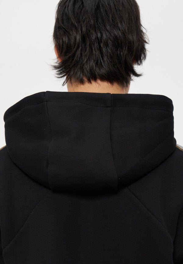 EA7 Emporio Armani