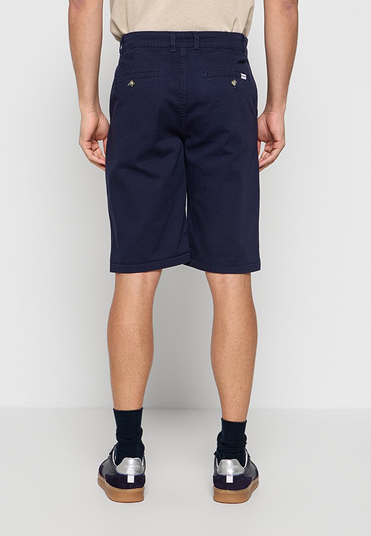 RELAXED FIT Media 3