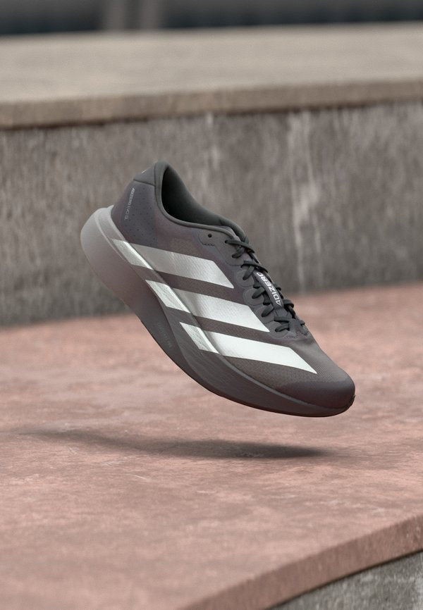 adidas Performance ADIZERO EVO SL M - Trainers - grey strata/silver-coloured metallic/light granite